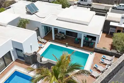 Image de Homerez - Villa Playa Blanca avec piscine