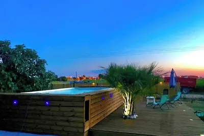 Image de Homerez - Studio Saint-Jory, piscine