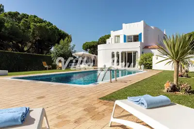 Image de Homerez - Villa avec piscine à Quarteira.