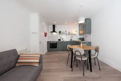 Image de Beautiful 2 bedroom apartment close to city centre