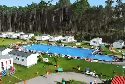 Image de Homerez - Bungalow à Pataias + Piscine.