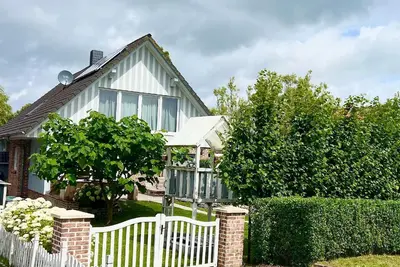 Image de Maison de vacances pour 11 personnes  + 3 enfants env. 250 qmà Hooksiel, Côte allemande de la mer du Nord (Frise orientale)