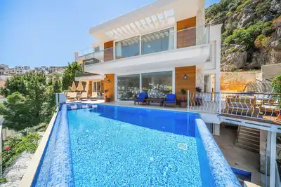 Image de Luxury 6 Bedroom Family Villa Overlooking Kalkan Bay