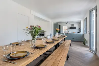 Image de Maison spacieuse au calme proche lac et océan.