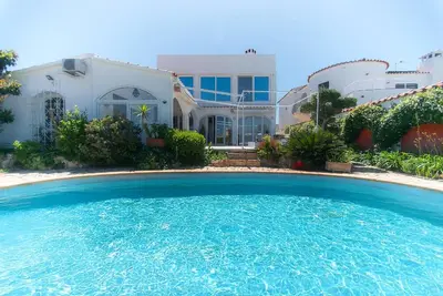 Image de Maison de vacances pour 8 personnes env. 250 qmà Empuriabrava, Costa Brava (Golfe de Roses)