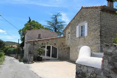 Homerez - Maison à Villeneuve-de-Berg