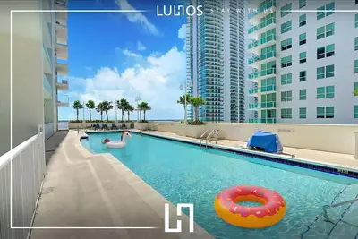 Image de Brickell Highrise: City & Ocean Views/Gym/Pool