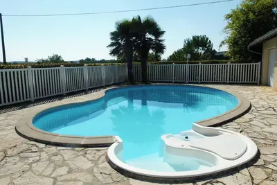 Image de Homerez - Villa confortable proche d'Ornézan avec piscine privée