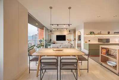 Image de |Ep| Avant-Garde Apt w/Ac, Balcony, Workspace