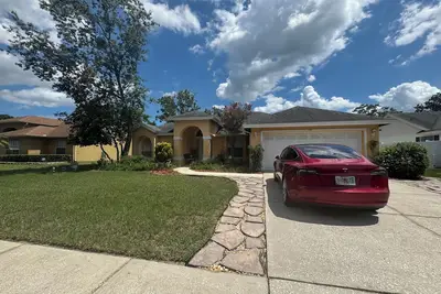 Image de Charming 3-bedroom house with High Speed Wifi Centrally Located