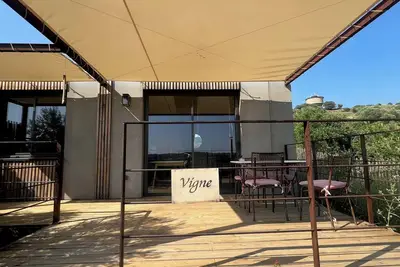 Image de Lodges de luxe et bains suédois en pleine nature avec vue exceptionnelle.