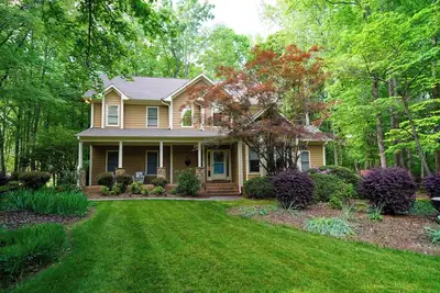 Image de Spacious Lakeside Relocation Base