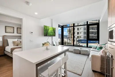 Image de Aqua Corner Unit w Balcony and Amazing View #614