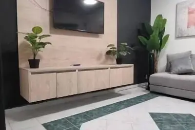 Image de Majestic House Expo 35 People