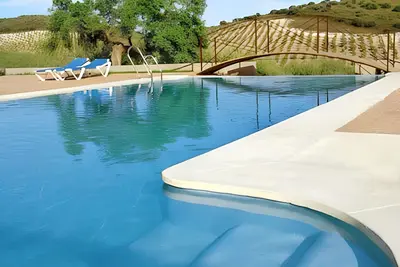 Image de Homerez - Maison confortable à Estepa avec piscine partagée