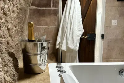 Image de Parenthèse entre forêt et château