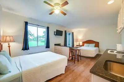 Image de Naples Studio Near Everglades w/ Marina Access