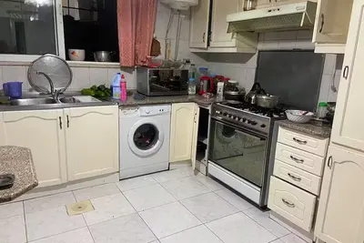 Zainab House - Lovely apartment with Ac in vibrant Amman