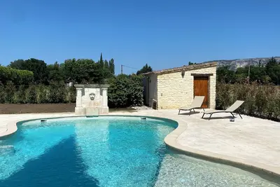 Image de Le Mas à l'ombre des platanes