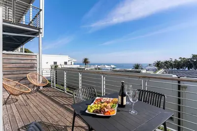 Image de Camps Bay Caprice - 3 min walk to beach