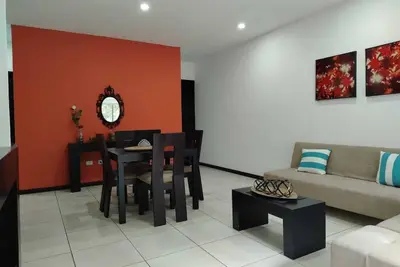 Image de well situated 3-bedroom condo with WiFi, Ac in marvelous San Salvador