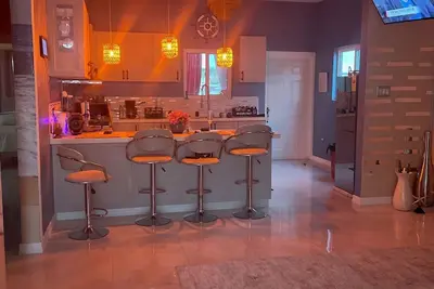 Image de Charming new 2-bedroom Villa near 7-Mile Beach in Negril with WiFi, Ac