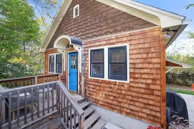 Image de Cozy Cottage 1 Block to Main St