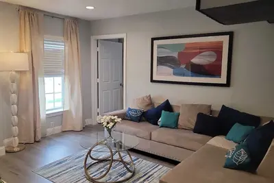 Image de Tranquil 2-bedroom pet friendly Apt mins from Downtown & Med. Center with WiFi