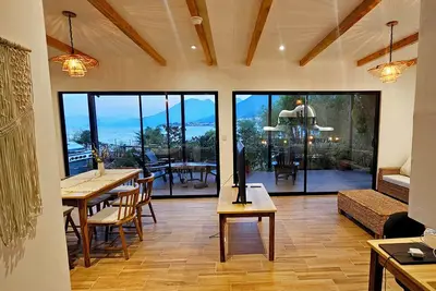 Image de The Mansion of the Roses! \"Magic, elegance and family relaxation in Atitlán\".