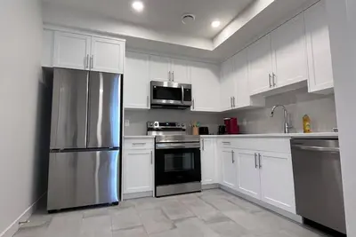 Image de Modern & Cozy guest suite