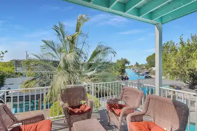 Image de Pair of 3br Townhouse w/ Full Kitchen, Balconies, Pool & Resort Amenities!