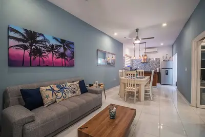 Image de \"MarshmallowSuite\" Hideaway minutes from the Beach