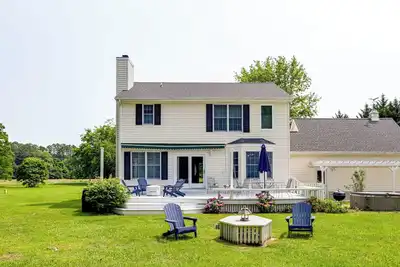 Image de Brand-New Pool! Waterfront Bozman Village Home