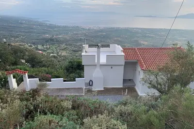 Image de Tranquil house in hillside Greek village with panoramic sea views!