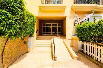 Image de Chic 2-bedroom apartment with Ac, WiFi in fabulous Cairo Governorate