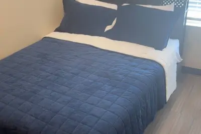 Image de Newly Remodeled! - Suite A3 - King and Queen Two Room Suite