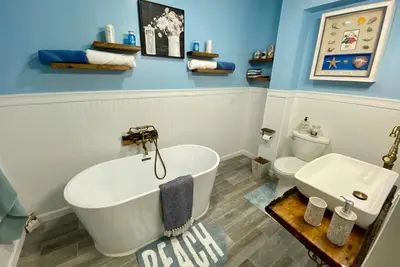 Image de Charming 1-bedroom apartment in beautiful Brewster with WiFi, Ac