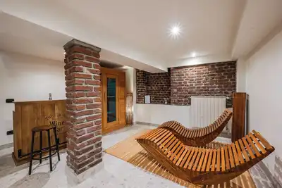 Image de Milano Wellness Suite - Private Spa, Sauna, Gym & Stylish Comfort