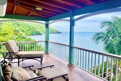 Image de Beach front 2-bedroom 2-bath house in awesome St Thomas with direct beach access