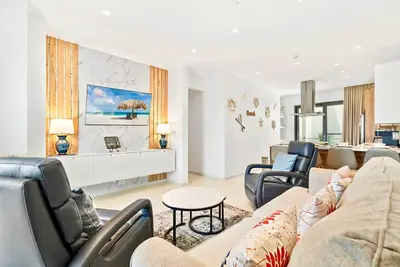 Image de 3br 3ba Condo w/ Pool, Jacuzzi, Gym