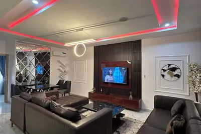 Image de Very Cosy Four Bed Duplex Home