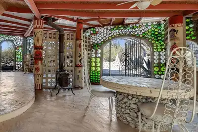 Image de Tucson Bottle House - An Artsy and Unique 3 Bdrm house - New Listing Discounts