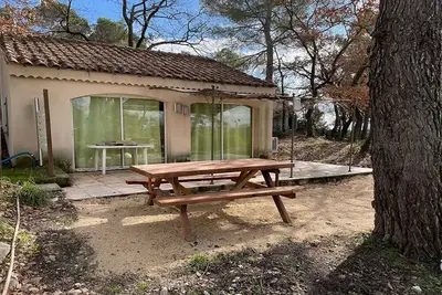 Image de Homerez - Maison à Velleron avec jardin et piscine