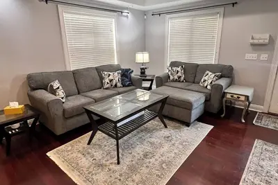 Image de Charming 2-bedroom 2 1/2 bath House with WiFi and Ac in fabulous Cincinnati