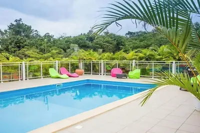 Image de Homerez - Maison Le Moule, piscine partagée