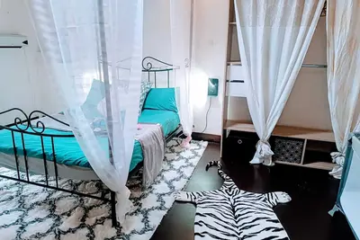 Image de Homerez - Maison chaleureuse à Capendu avec cheminée et jardin