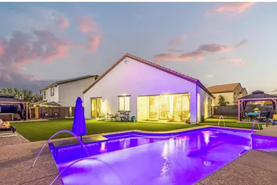 Image de Live Above The Ordinary at Millionaire Mountainside Villa