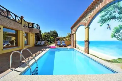 Image de Homerez - Villa familiale avec piscine à O Con – 200 m²