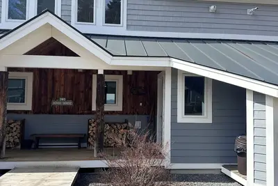 Image de Burke Mountain Trailside Condo