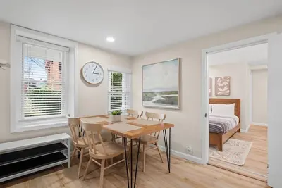 Image de Pittsburgh Modern & Cozy 2 Bedroom With Free Parking